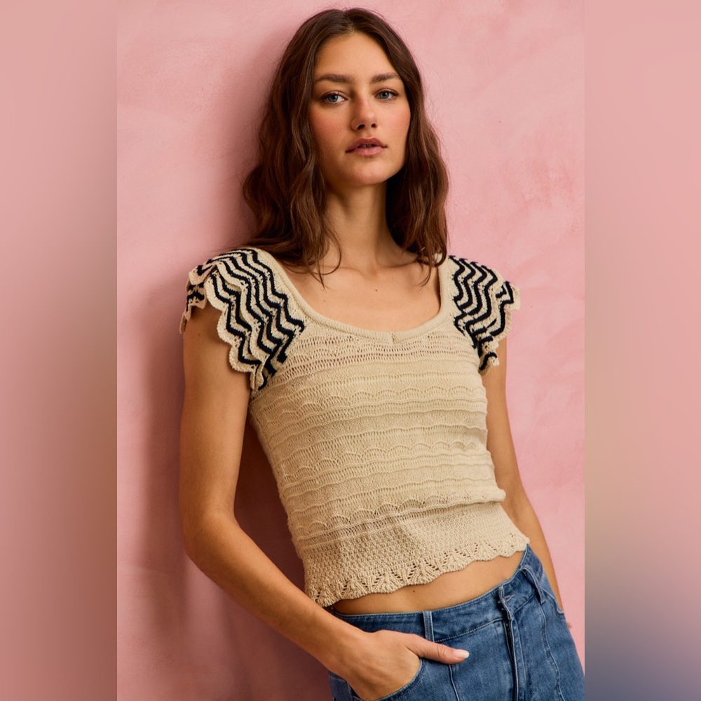 SO ME Wavy Textured Knit Top With Fluttered Sleeves